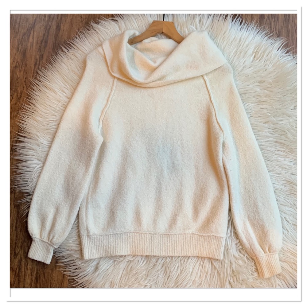 Free People Echo Beach Cowl Neck Sweater Soft Ivory Size Extra Small